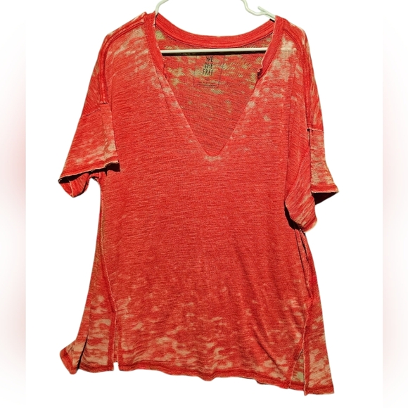 We The Free EUC Red Women's Top Oversized Small - Picture 1 of 2